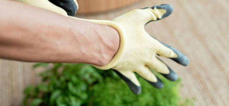 How to Wash Garden Gloves